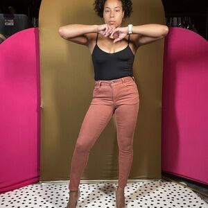 Old Navy Women's Skinny Jeans in Rust